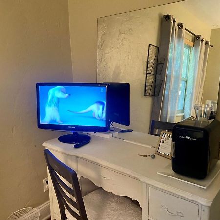 Villa Olivia Guest Rooms Hollywood Ngoại thất bức ảnh