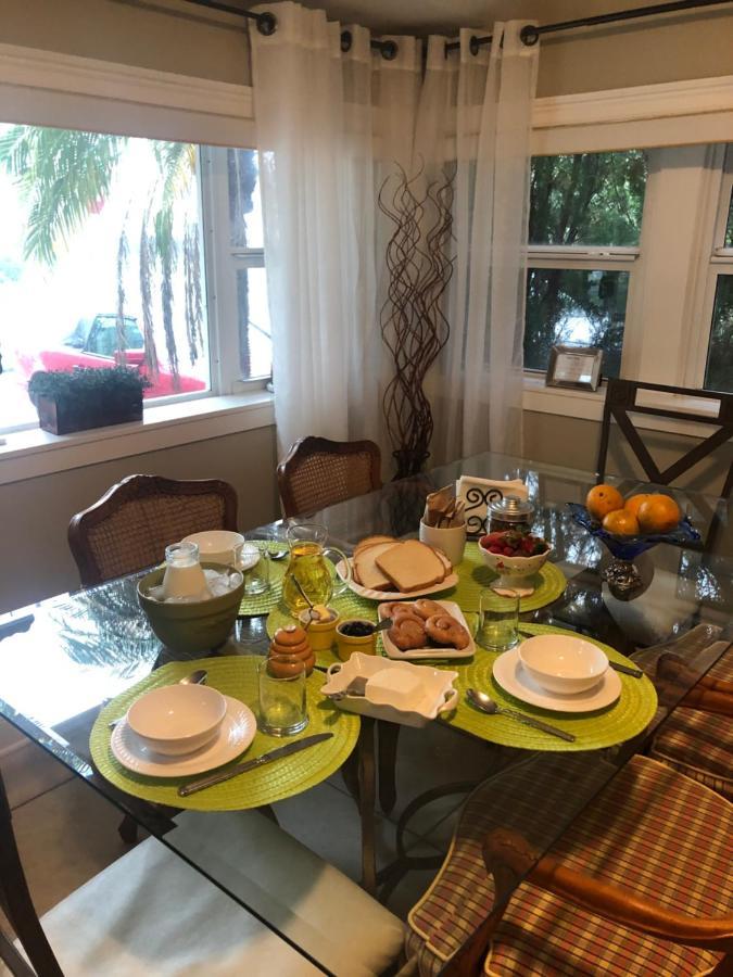 Villa Olivia Guest Rooms Hollywood Ngoại thất bức ảnh