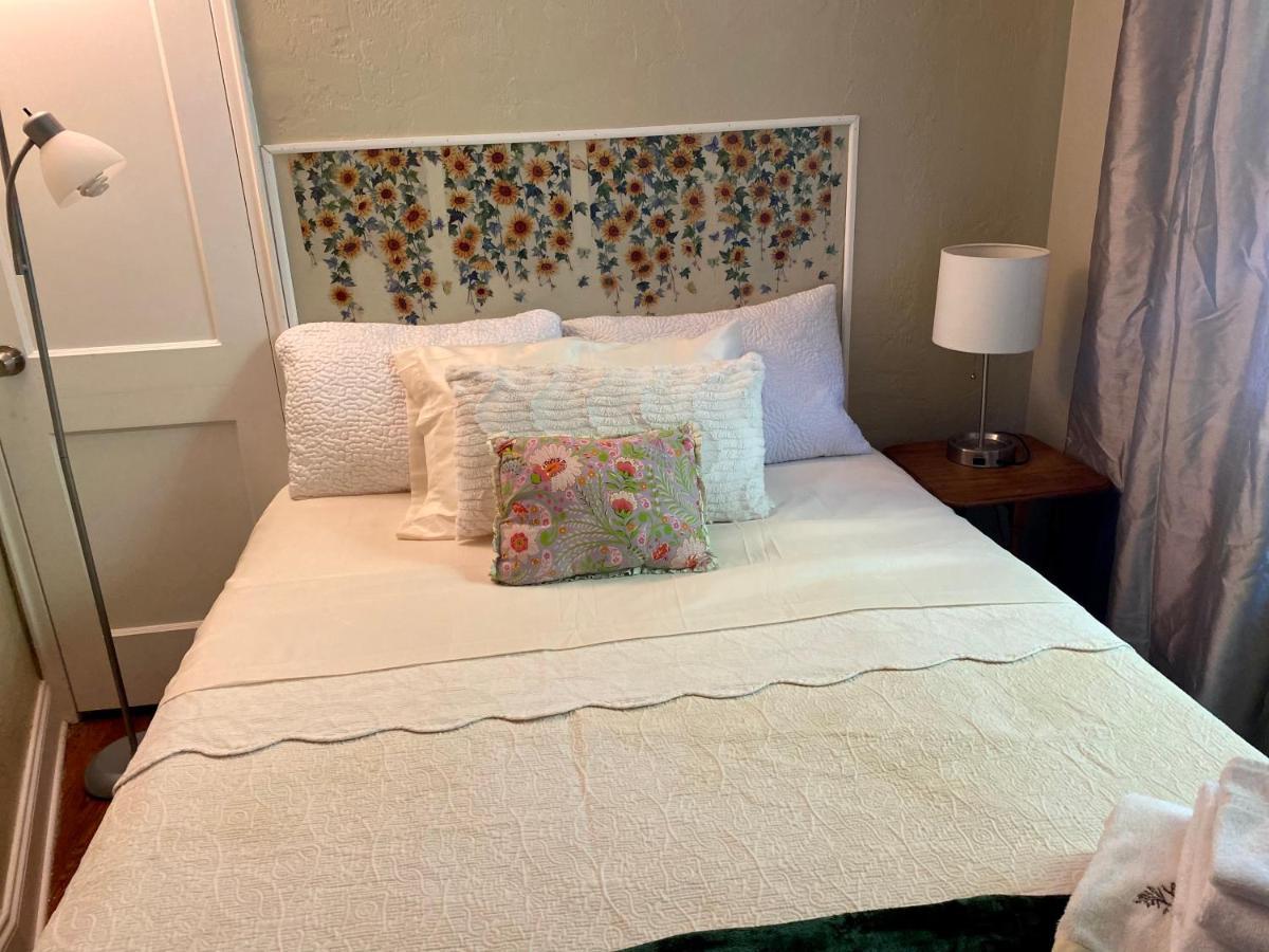 Villa Olivia Guest Rooms Hollywood Ngoại thất bức ảnh