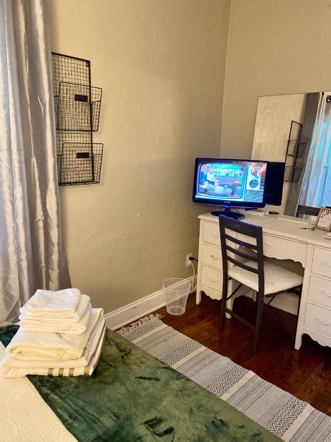 Villa Olivia Guest Rooms Hollywood Ngoại thất bức ảnh